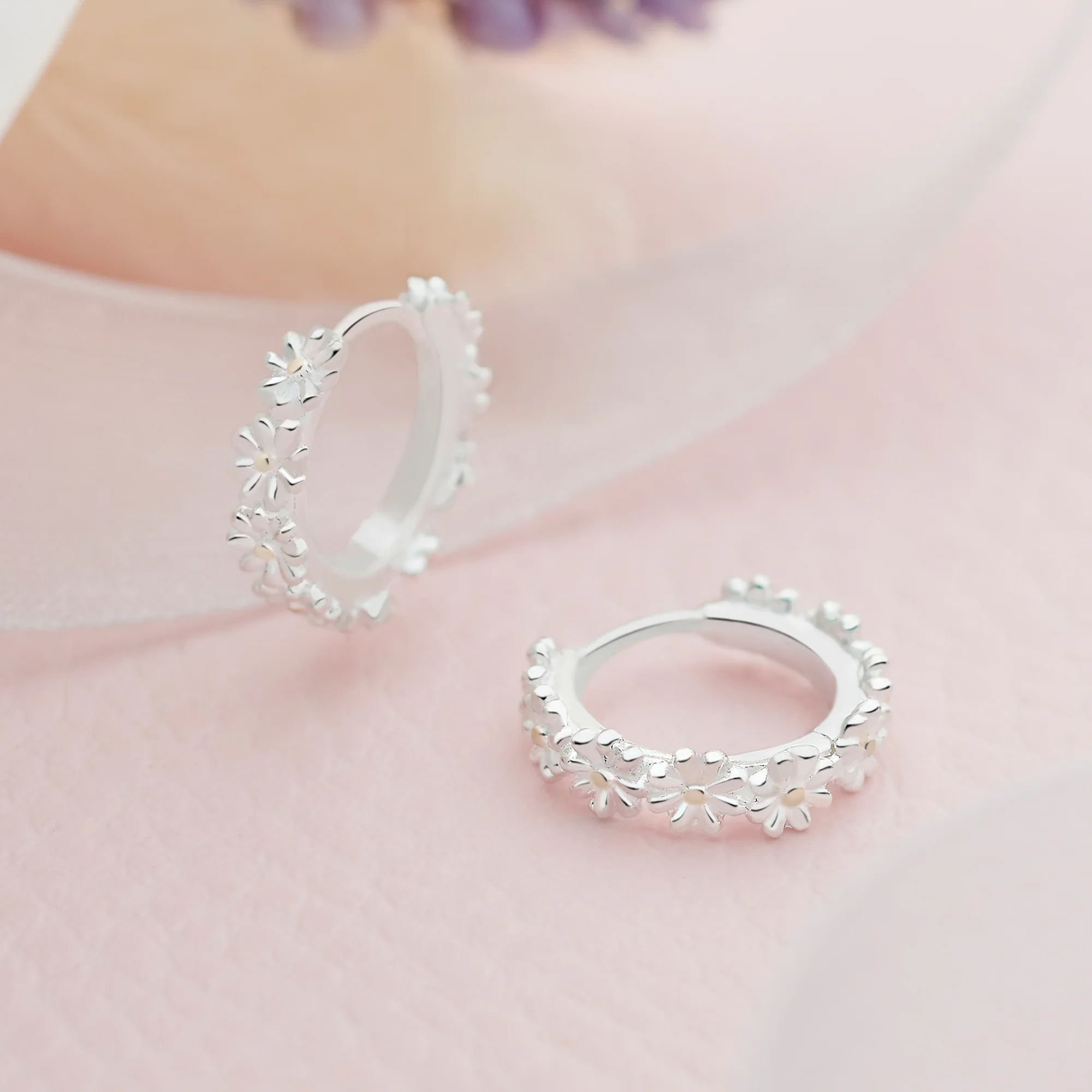 Daisy Chain Hoops - Image 3
