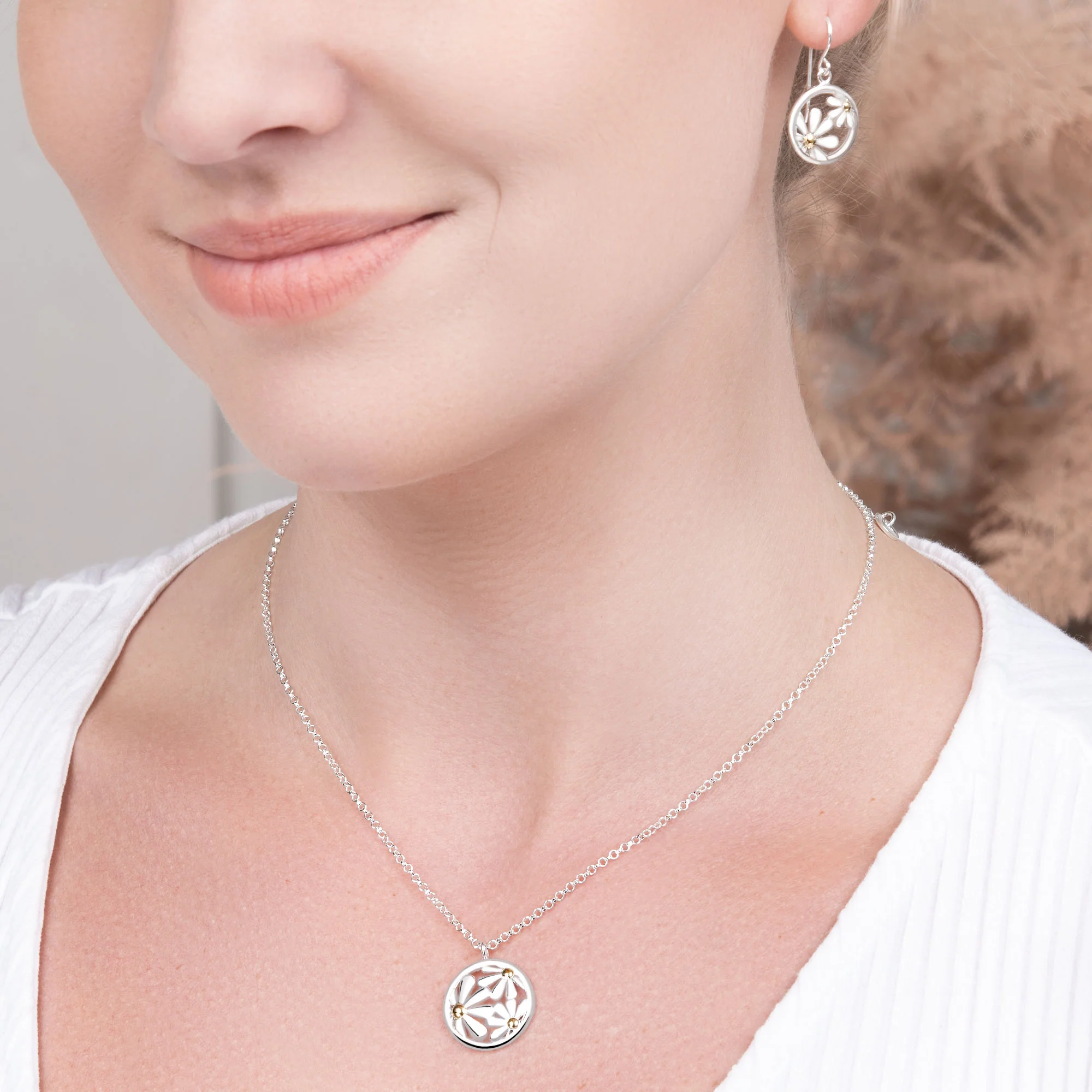 Daisy Dreamers Necklace - Image 3