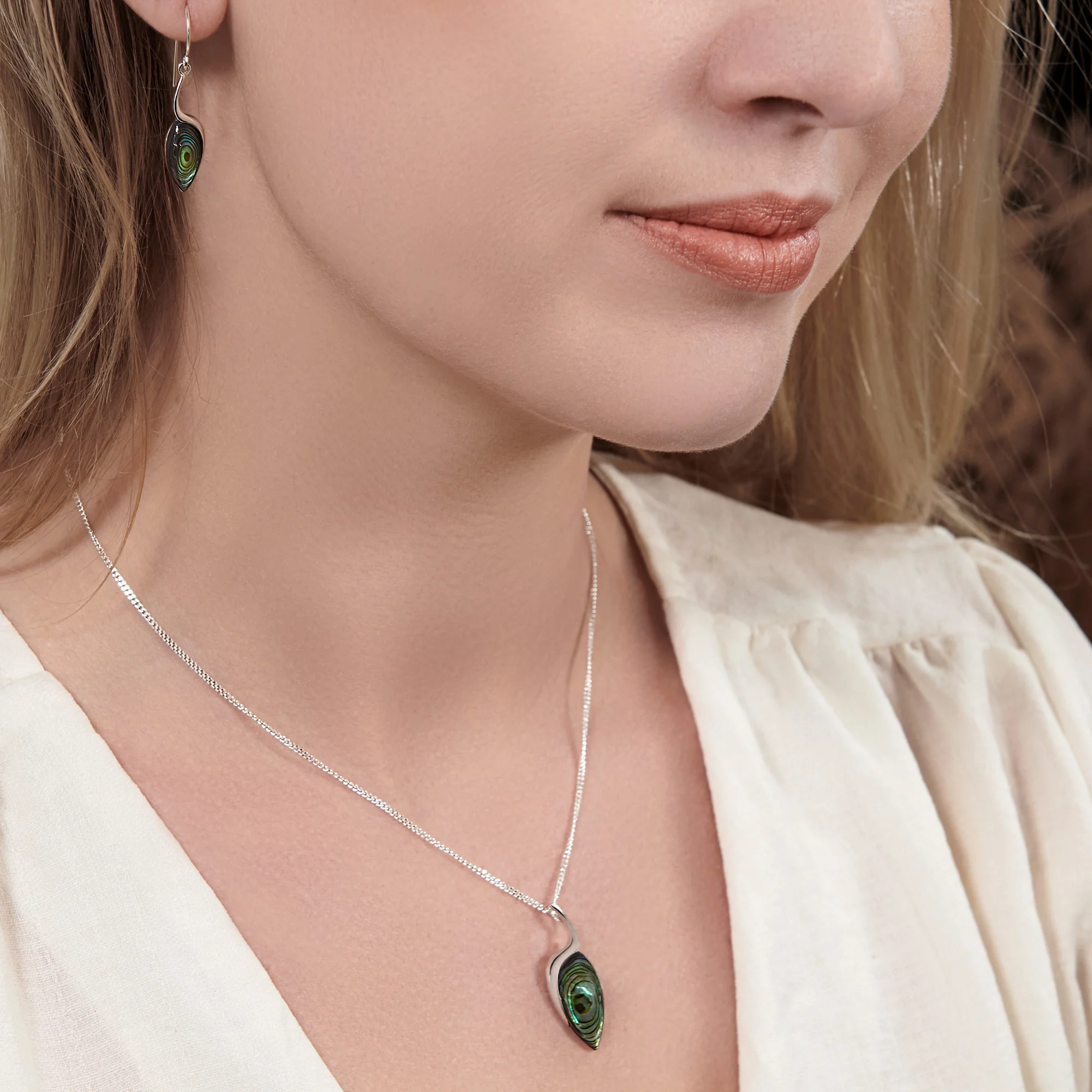 Everglade Shimmer Pendant - Image 5