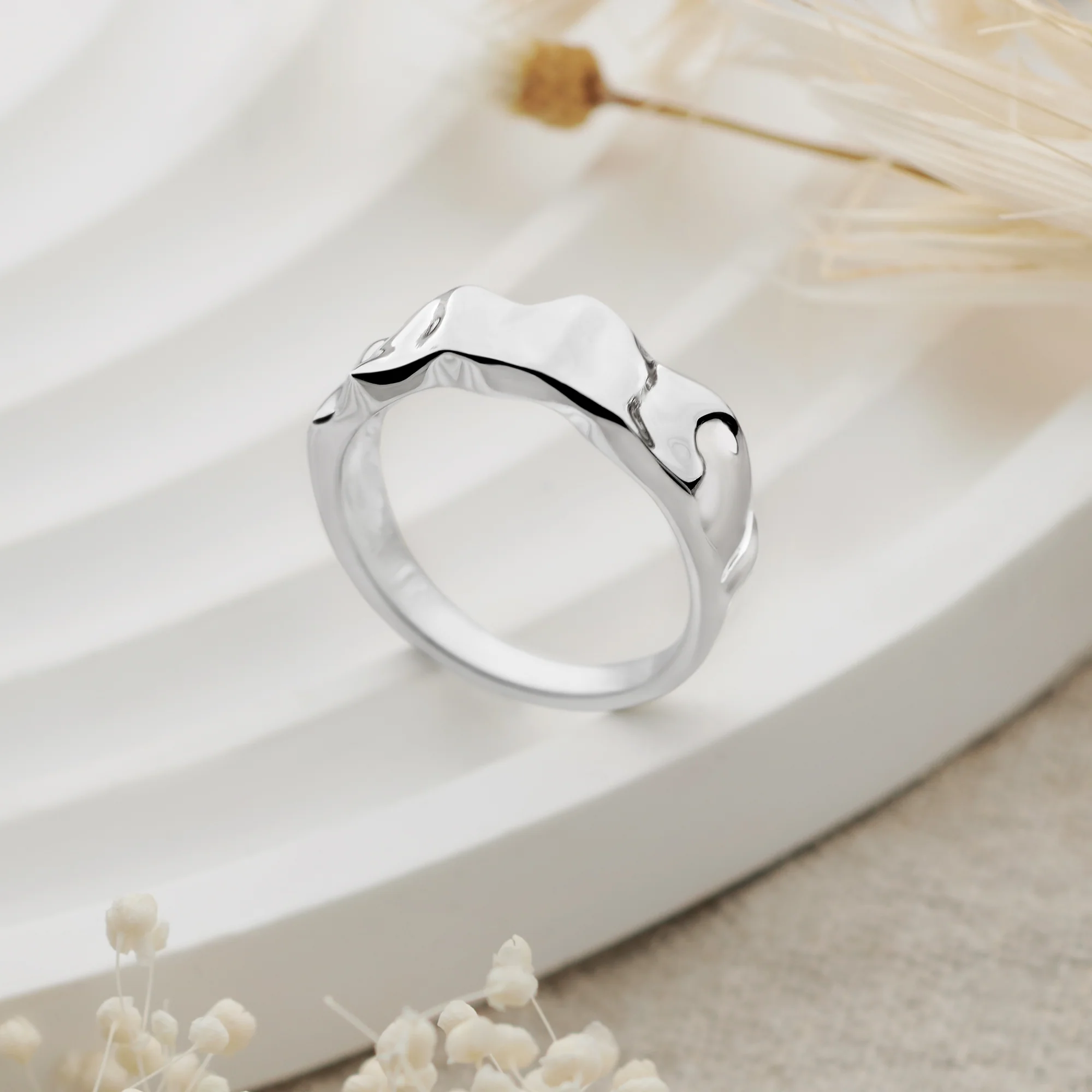 Lustre Ring - Image 2