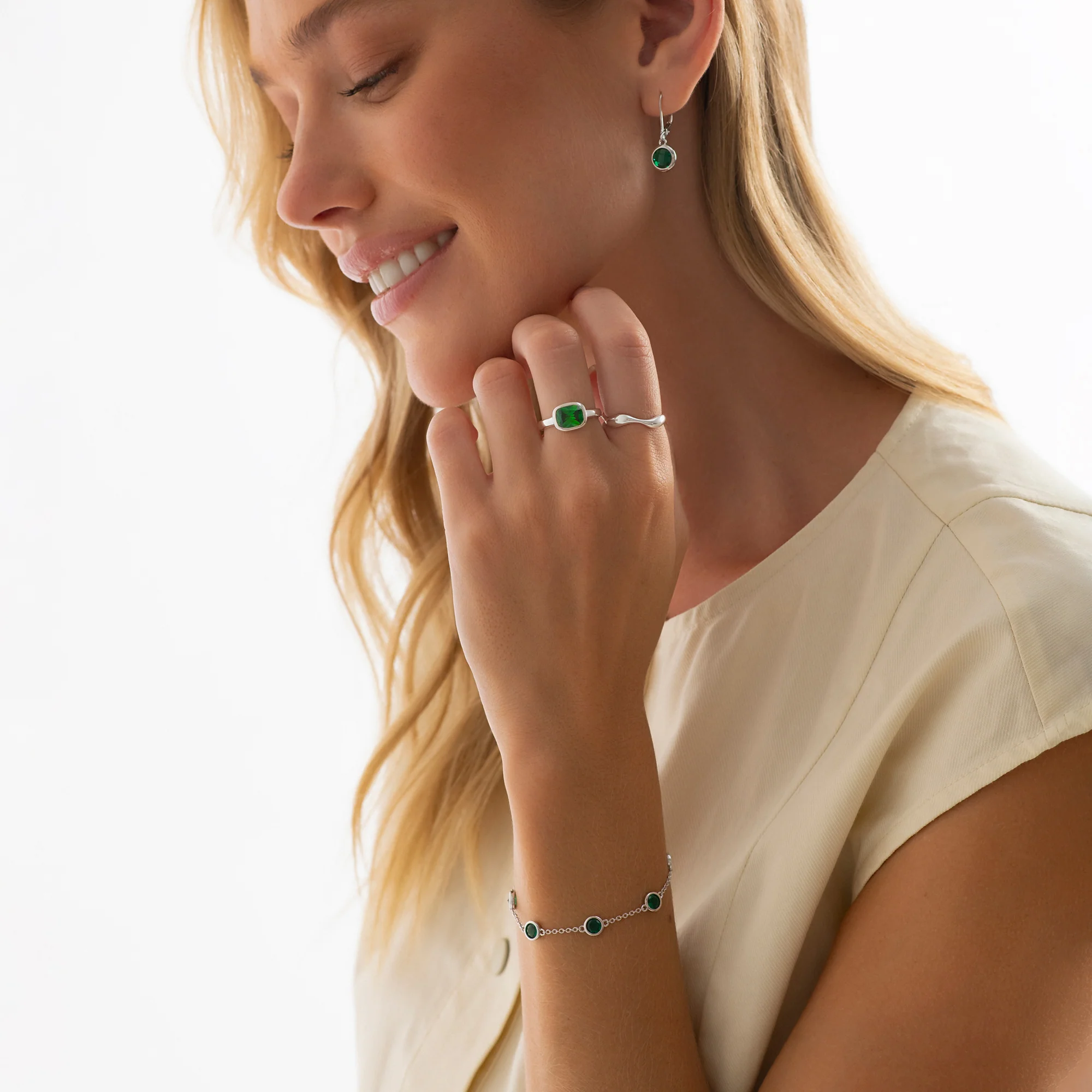 Pine Berry Bracelet - Image 3