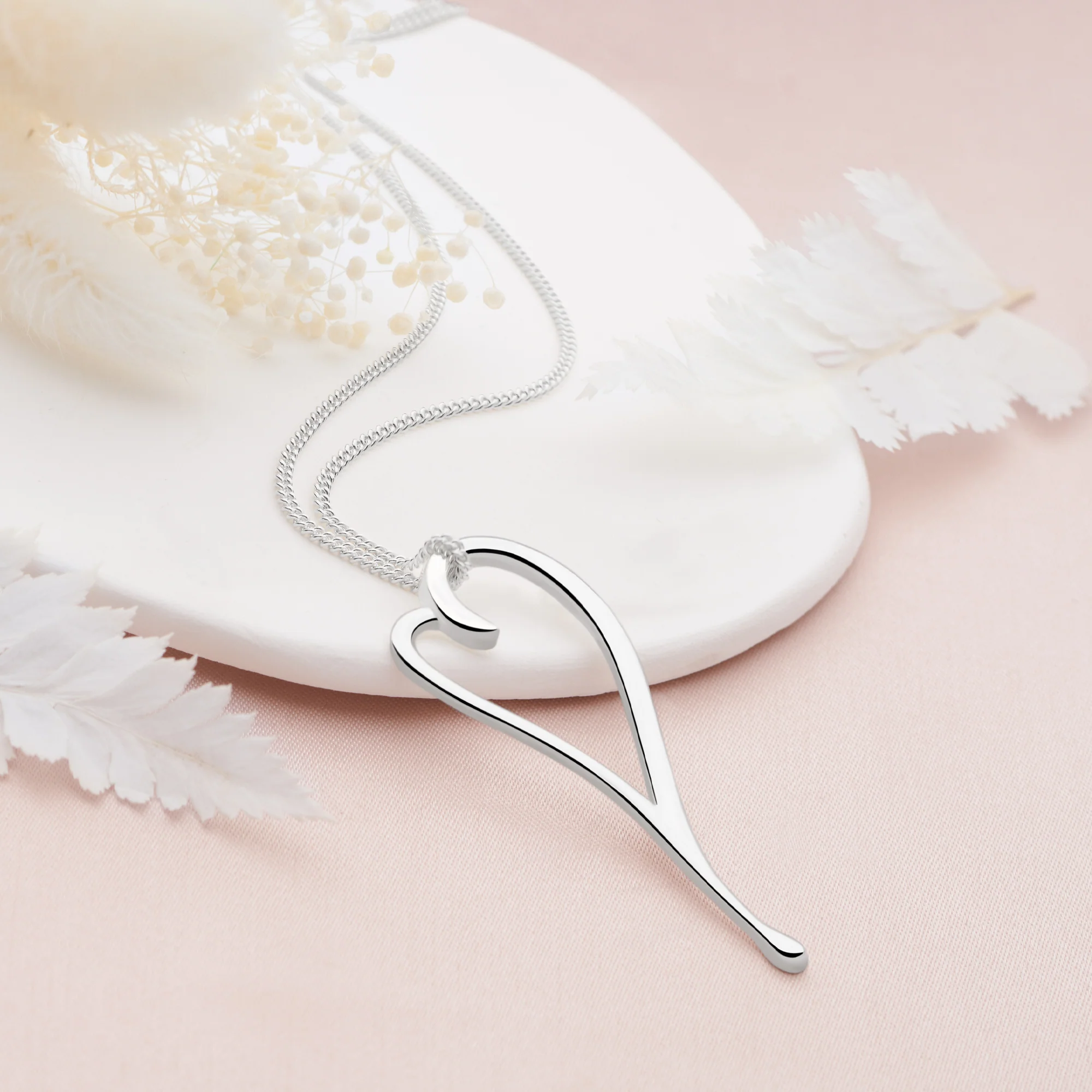 Te Amo Necklace - Image 3